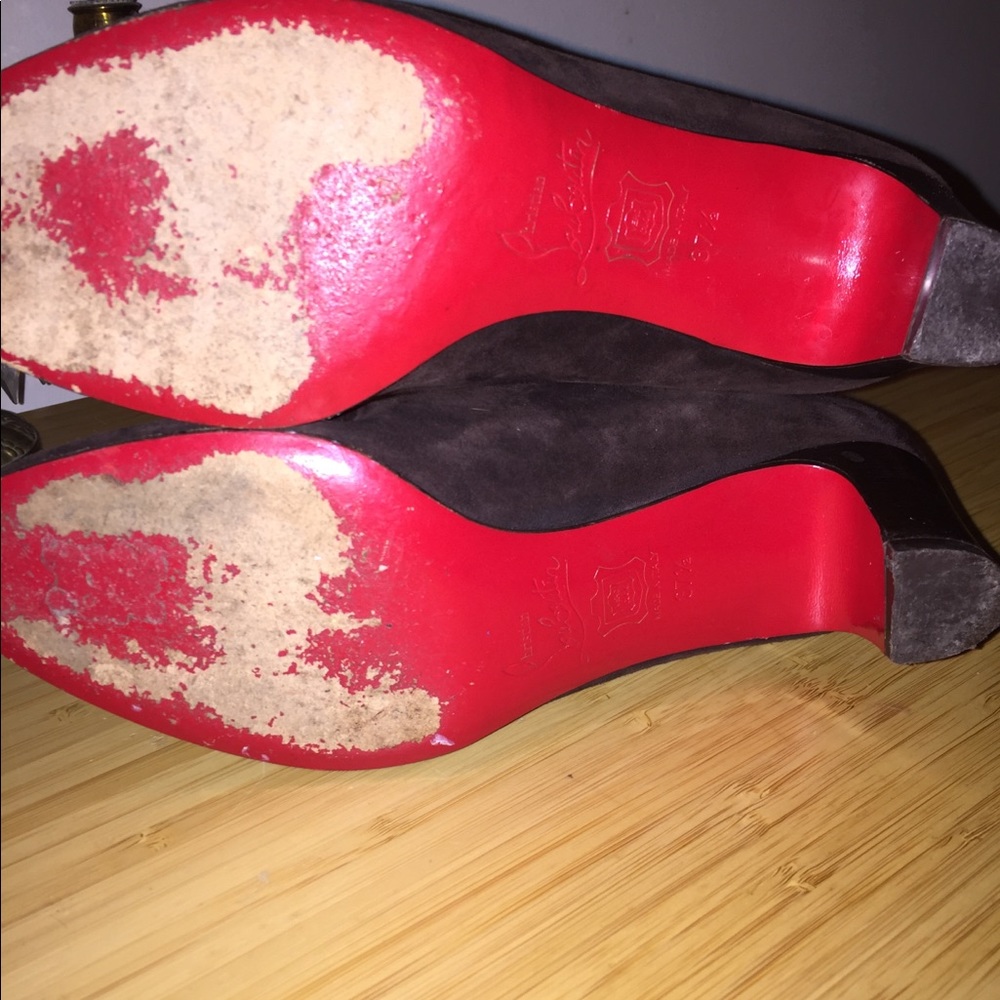 ❤️SOLD❤️Christian Louboutin Suede Zip up Boots - Picture 5 of 10